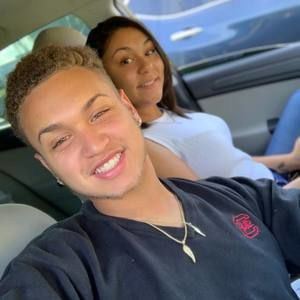 Meet your Posher, Devin